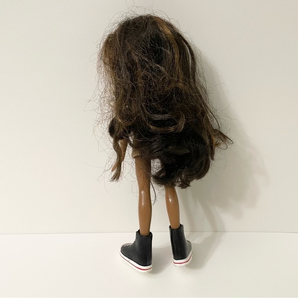 Bratz Doll Sasha MGA Doll - Picture 7 of 16